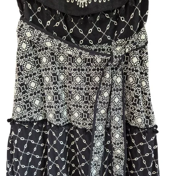 Anthropologie Marisol Off-Shoulder Embroidered Midi Dress Black/White Size US 6 - Picture 8 of 11